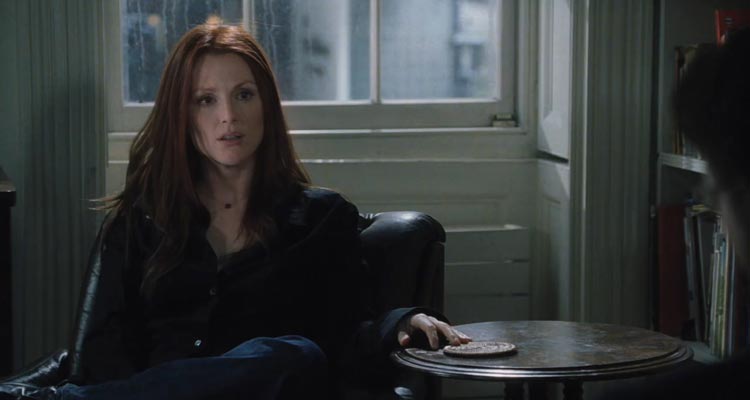 The Forgotten 2004 Movie Scene Julianne Moore as Telly talking to a psychiatrist Dr. Jack Munce played by Gary Sinise