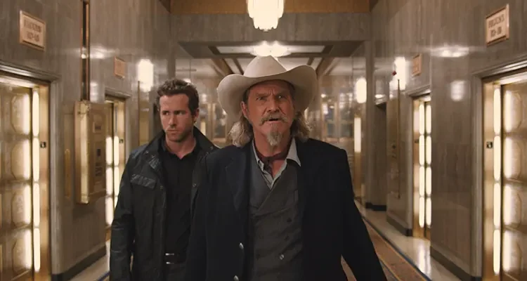 RIPD 2013 Movie Scene Ryan Reynolds as Nick and Jeff Bridges as Roy walking down the corridor of Rest in Peace Department