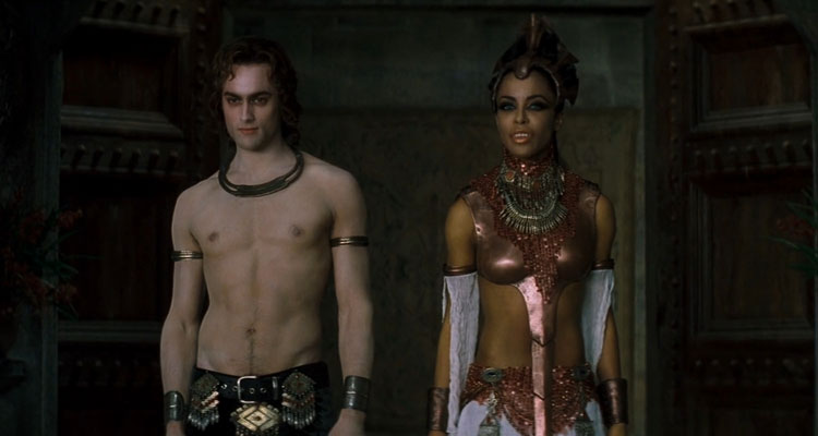 Queen of the Damned 2002 Movie Scene Stuart Townsend as Lestat without a shirt and Aaliyah as Queen Akasha