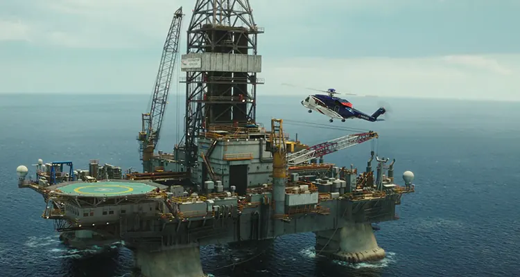 Deepwater Horizon 2016 Movie Scene A helicopter arriving at the Deepwater Horizon oil rig on the day of the accident