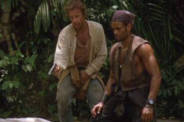 Gunmen 1993 Movie Scene Christopher Lambert as Dani Servigo and Mario Van Peebles as Cole Parker in the jungle running away from the bad guys