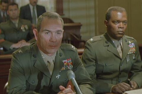 Rules of Engagement 2000 Movie Scene Tommy Lee Jones as Colonel Hayes Hodges and Samuel L. Jackson as Colonel Terry Childers during the court martial trial