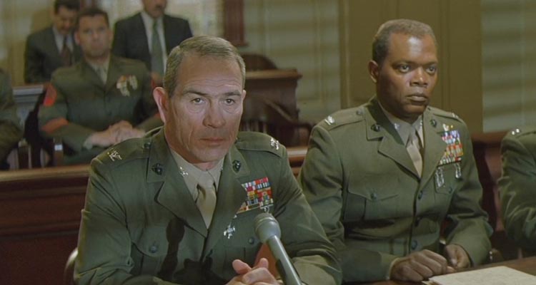 Rules of Engagement 2000 Movie Scene Tommy Lee Jones as Colonel Hayes Hodges and Samuel L. Jackson as Colonel Terry Childers during the court martial trial